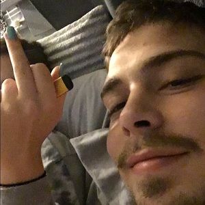 Meet your Posher, Killian